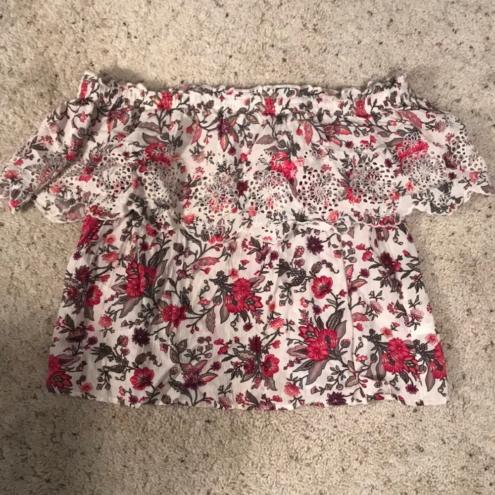 Off the shoulder American Eagle blouse